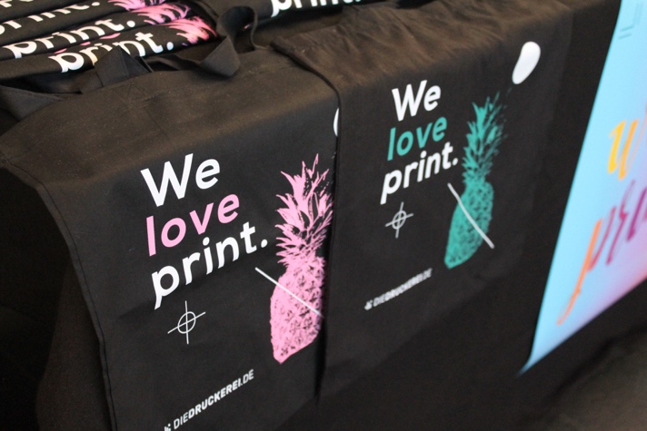 Different Types of Digital Printing are 